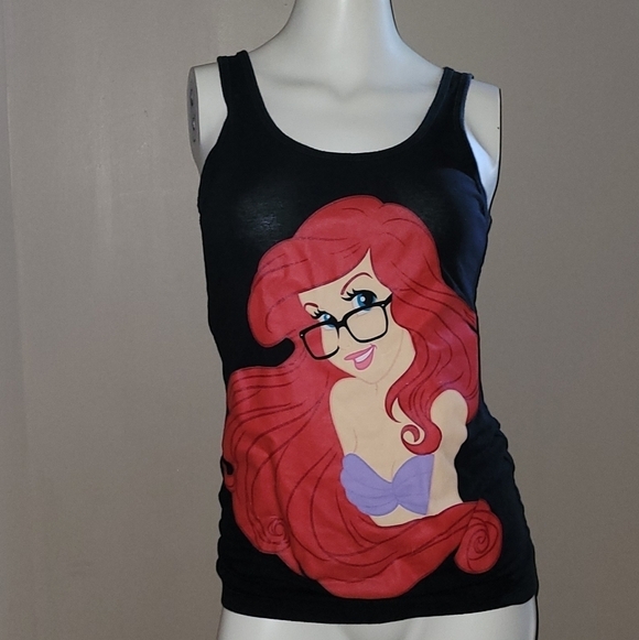 Disney Tops - Disney  Small Aerial tank